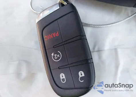 2020 Jeep Compass Trailhawk 4X4 from USA, damaged, VIN 3C4NJDDB4LT112104